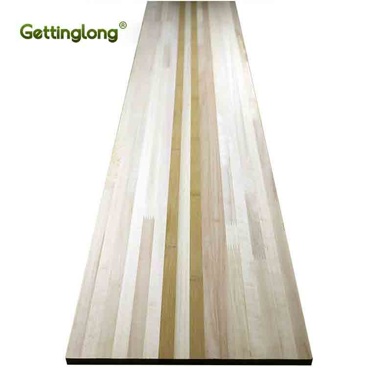 Snowboard wood core vs foam core comparison