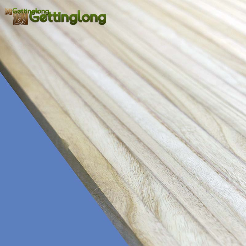 The factory sells spliced paulownia wood for processing snowboard wood cores
